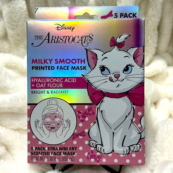 Taste Beauty Other - Disney Aristocats Hyaluronic Printed Strawberry Face Mask